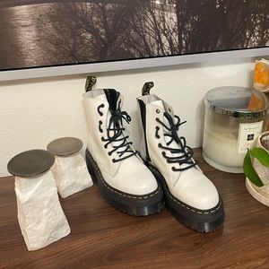 Dr. Martens Jadon Womens 7 White